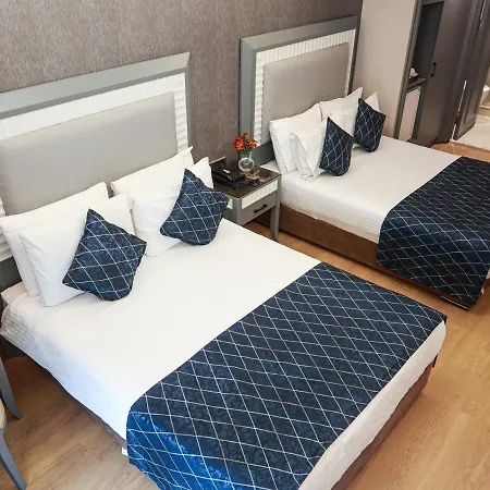 Nova Plaza Park Hotel