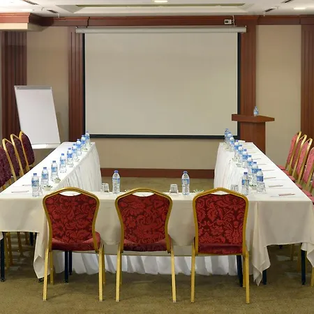 Nova Plaza Park Hotel