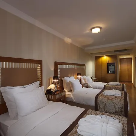 Nova Plaza Park Hotel