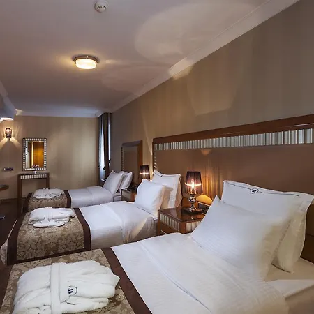 Nova Plaza Park Hotel