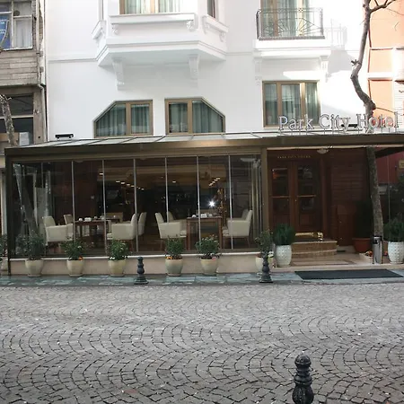 Nova Plaza Park Hotel