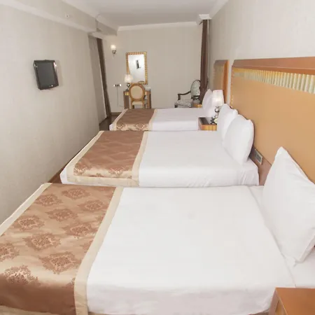 Taksim Park 4*