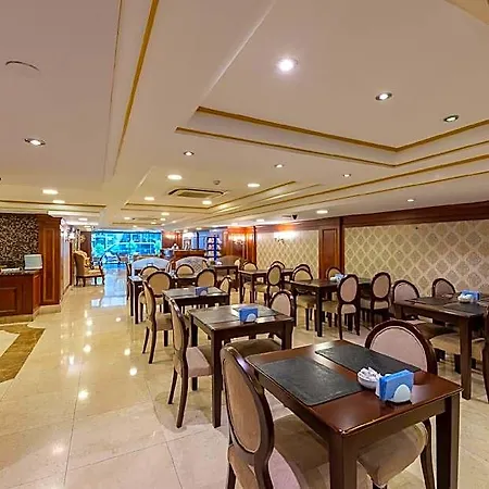 Szálloda Taksim Park 4*