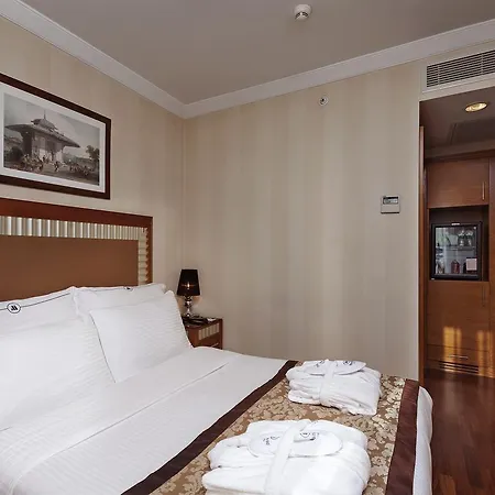 Hotel Taksim Park 4*